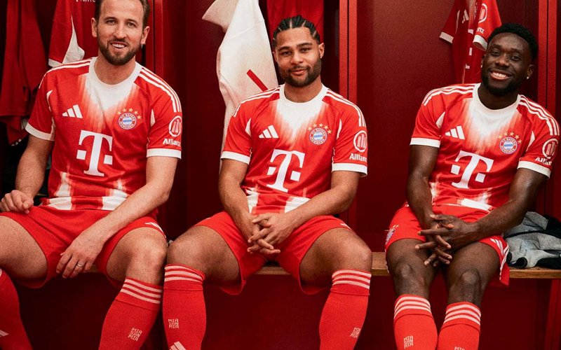 Heimtrikot 25-26